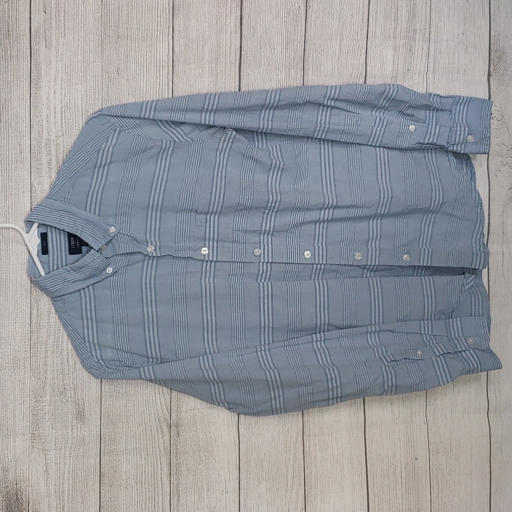 J. Crew summer plaid slim fit button down shirt